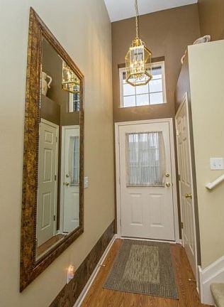 2nd image of 1554 S Yorkshire Dr