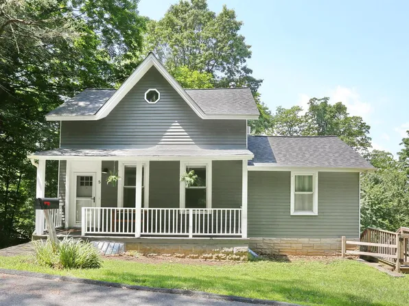 5 Collyer Avenue, Valley Cottage, NY 10989