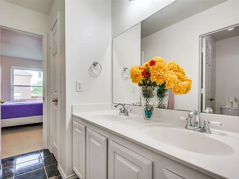 9720 Kingsmill Dr — Photo 18