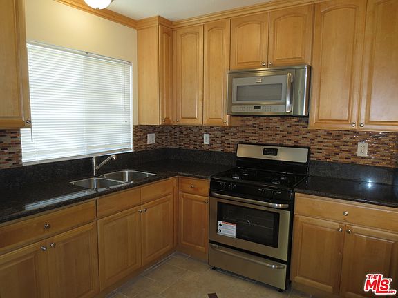 4th image of 14106 Fonthill Ave