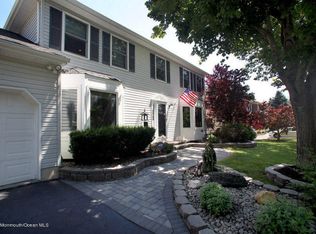 61 Chelsea Rd, Jackson, NJ 08527