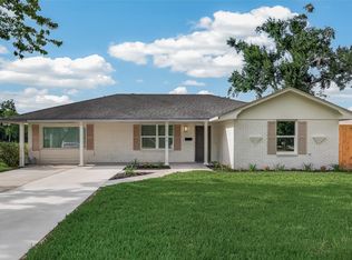 10966 Shadow Wood Dr, Houston, TX 77043