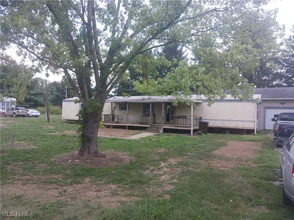 114 Elm St, Beverly, OH 45715