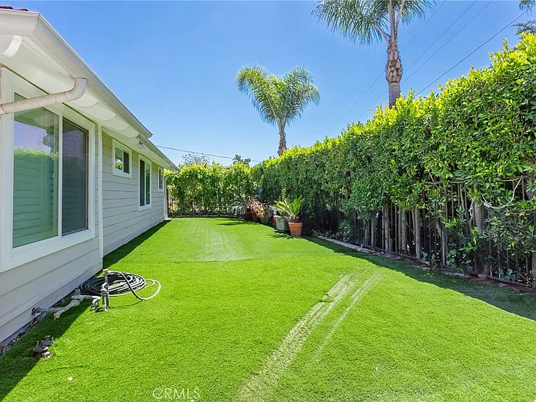 16973 Strawberry Dr — Photo 34