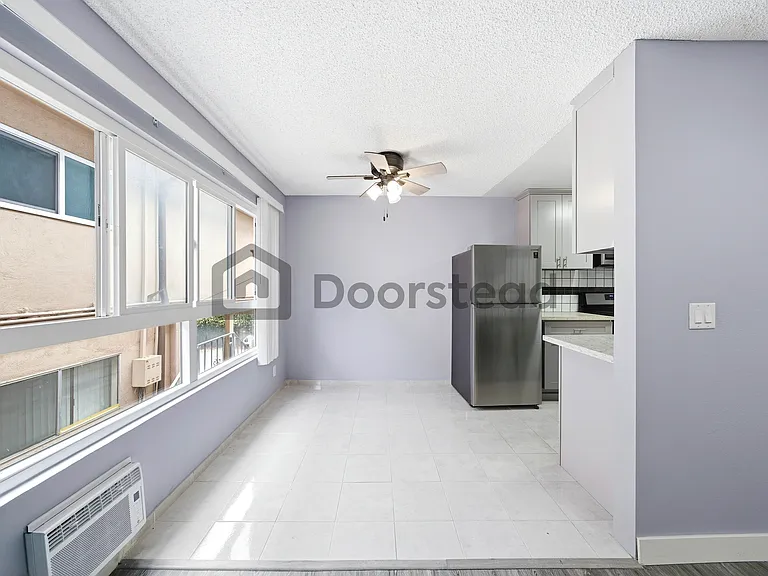 1826 S Bundy Dr #5 — Photo 11