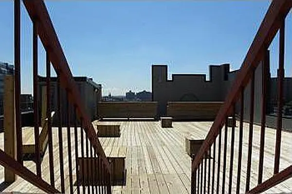 Rented by Loom Group | media 38