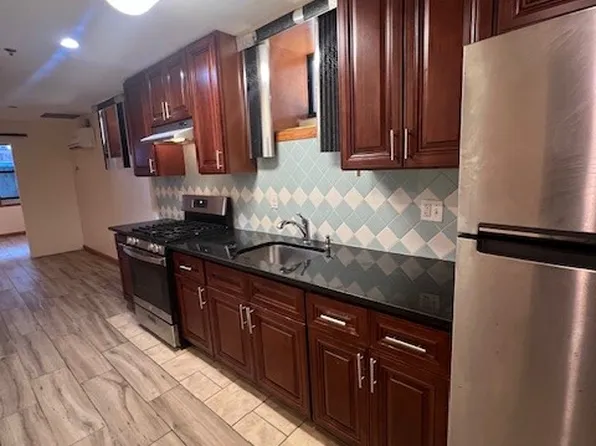 1658 Sterling Place image 1 of 5