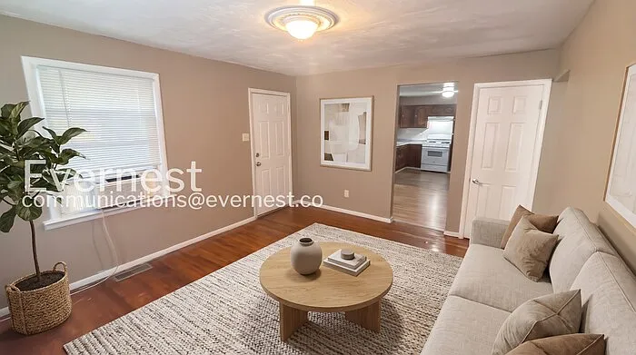 2 bed, 1.0 bath, 792 sqft, $1,125 — Photo 2