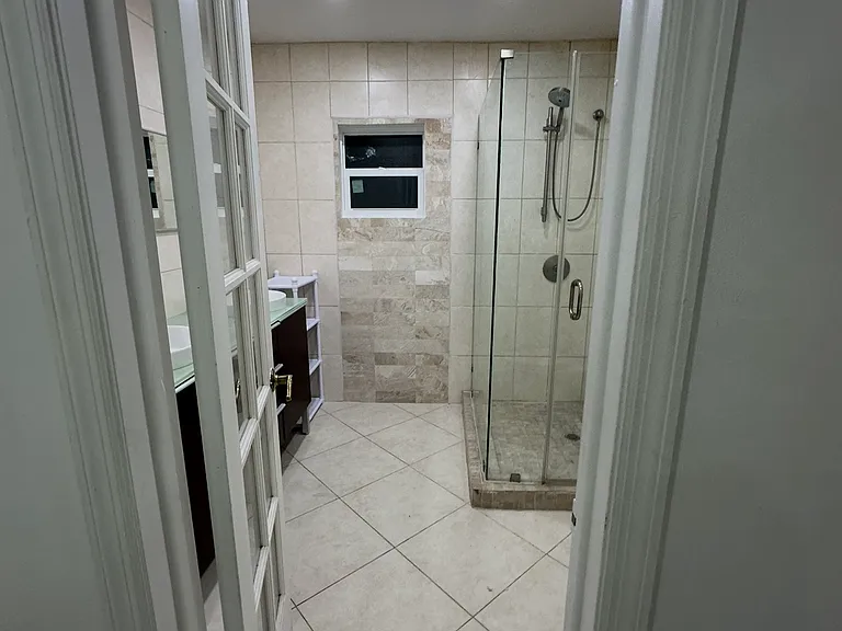9671 SW 85th St — Photo 3