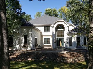 17770 Lucy Cir, Brookfield, WI 53045