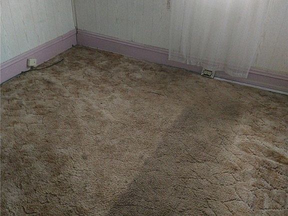 4th image of 12509 Farringdon Ave
