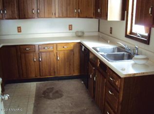 1922 E Bertrand Rd, Niles, MI 49120