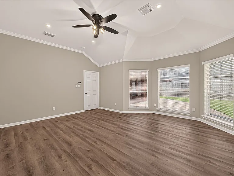 1527 Lake Pauline Ct — Photo 25