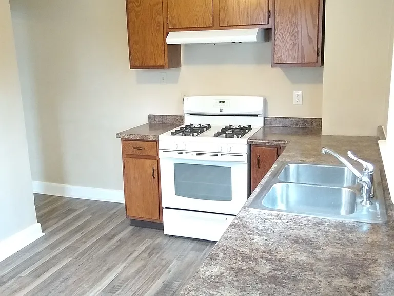 2658 Deming Ave — Photo 24