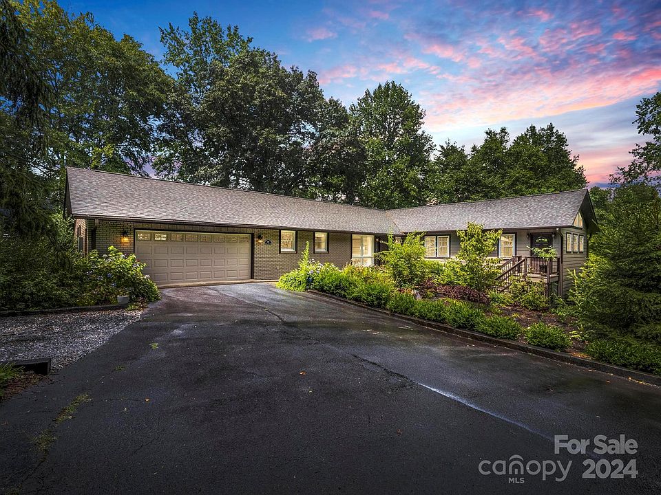 1st image of 240 Grand Vista Ct