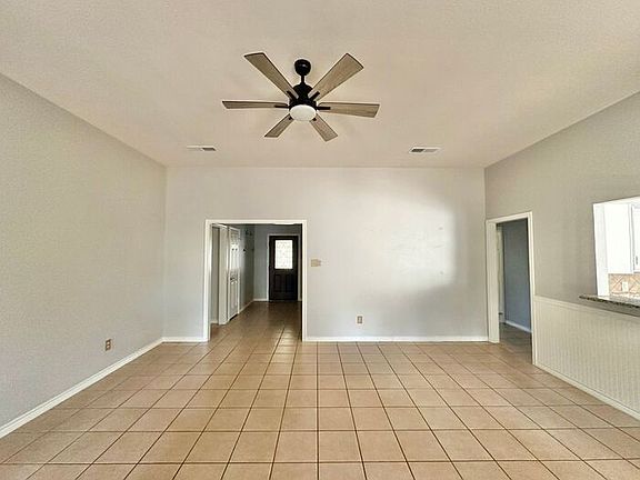 3rd image of 17215 Mary Martin Dr