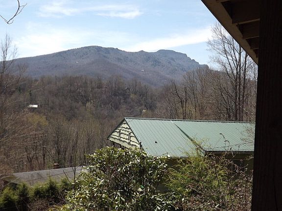 4th image of 326 Grandfather View St