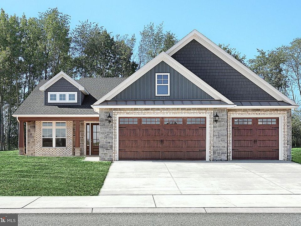 1st image of 535 Lumber St
