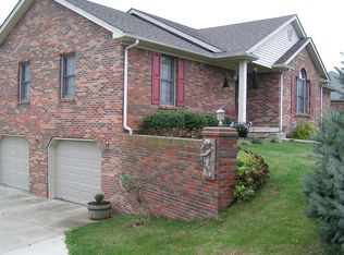 1006 Old Nazareth Rd, Bardstown, KY 40004