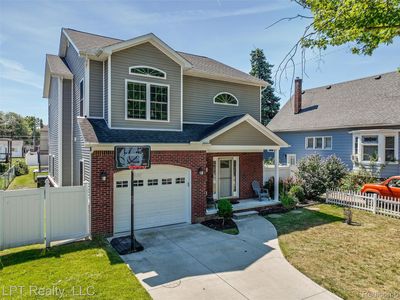 117 Walnut St, Wyandotte, MI, 48192