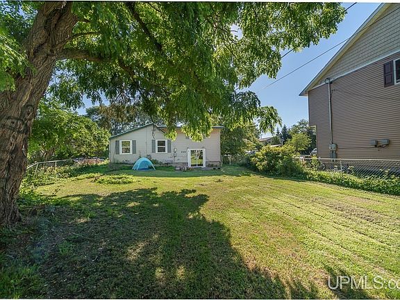 5th image of 2220 Longyear Ave