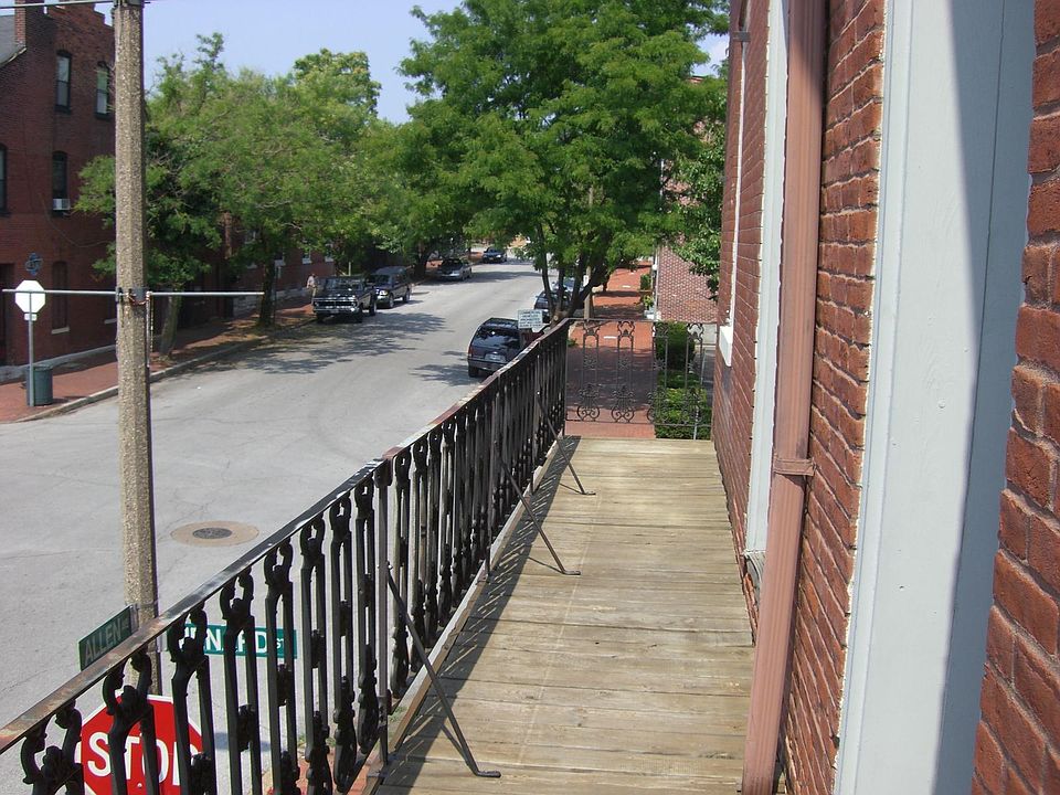1st image of 1021 Allen Ave #A