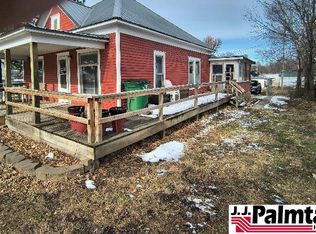 528 9th St, Pawnee City, NE 68420