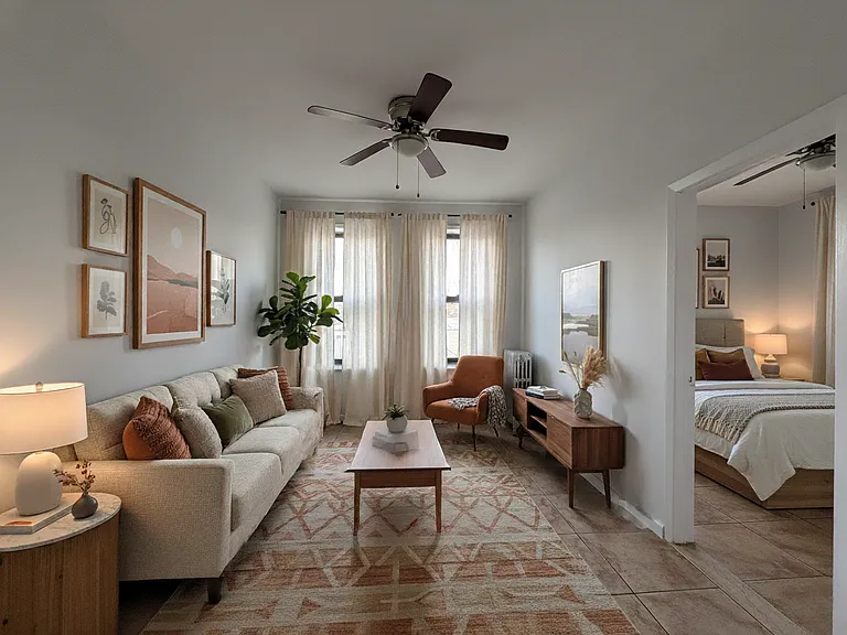 2027 Stillwell Ave #3R — Photo 1