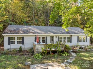 74 Davis Chapel Rd, Candler, NC 28715