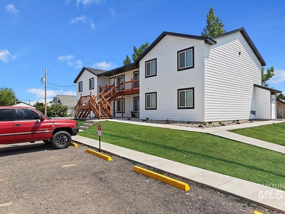 204 Texas St, Gooding, ID 83330 MLS 98879949 Zillow