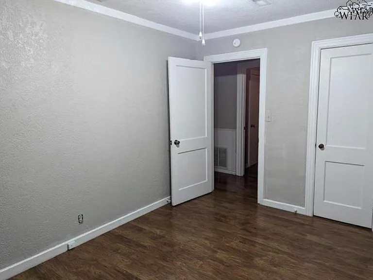 3208 Avenue Q — Photo 2