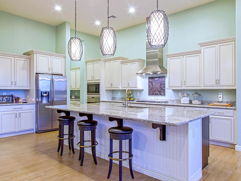 1st image of 5708 E CALLE DE LAS ESTRELLAS --