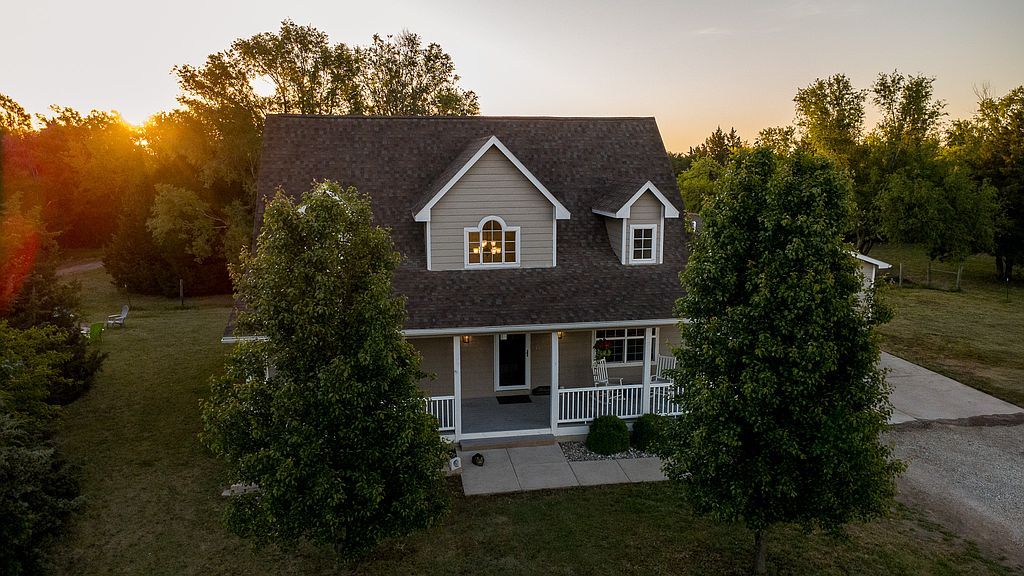 1730 Avenue N - Property Image