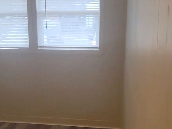 4th image of 2600 SE Orient Dr APT 3