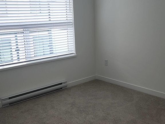 4th image of 15735 85th Ave