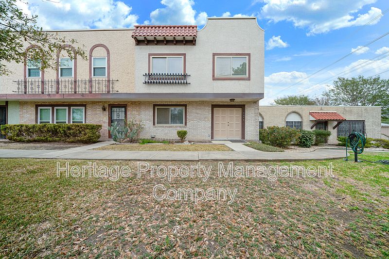 1st image of 10958 Crown Park
