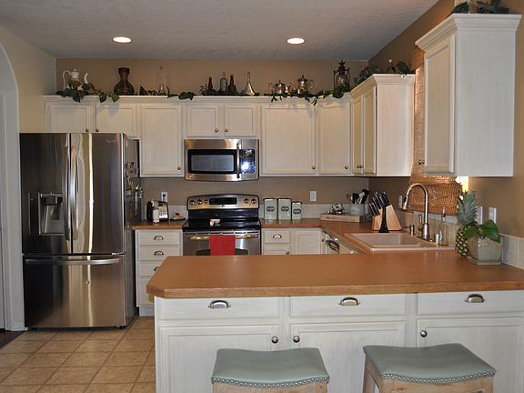 4th image of 2907 S Highlands Blvd