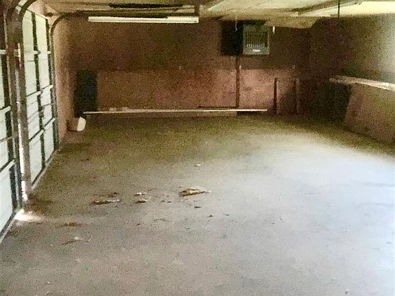 4th image of 501 State Road 28 E