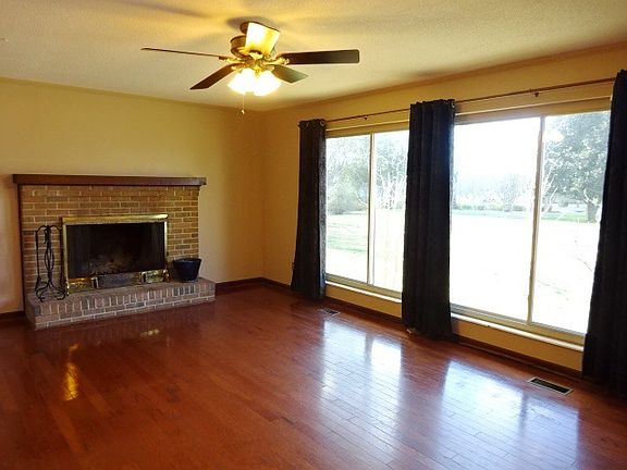3rd image of 276 N West Cir NW