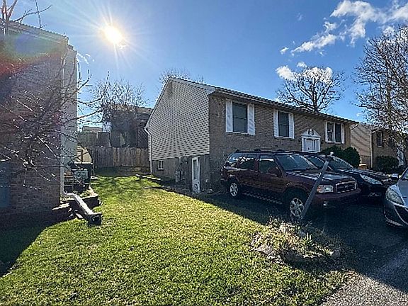 3rd image of 1308 Roxboro Rd