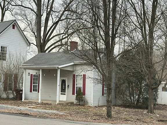 2nd image of 212 E Pike St
