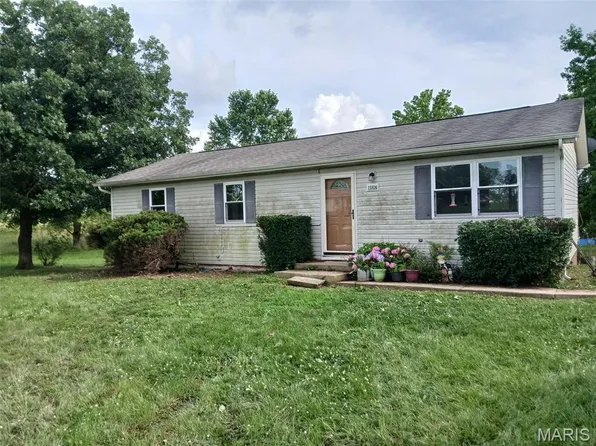 13824 Chive Ln, Dixon, MO 65459