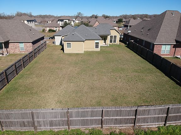 4th image of 2616 Boudreaux Ave