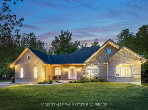 84 Thompson Ln, Kawartha Lakes, ON L0K 1W0