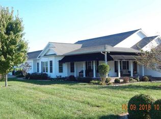 603 Eagle Lake Dr, Benton, KY 42025