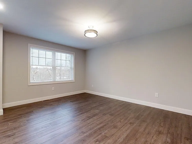 83 Pulaski St — Photo 14