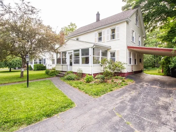 22 Elm St, Milford, MA 01568