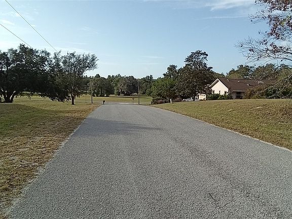 4th image of 3172 N Boswell Ter