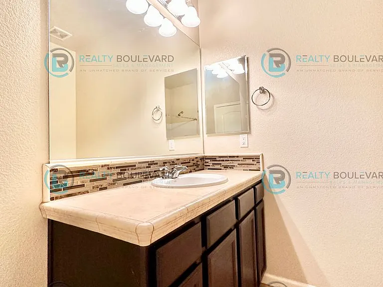 6809 Apus Dr — Photo 42