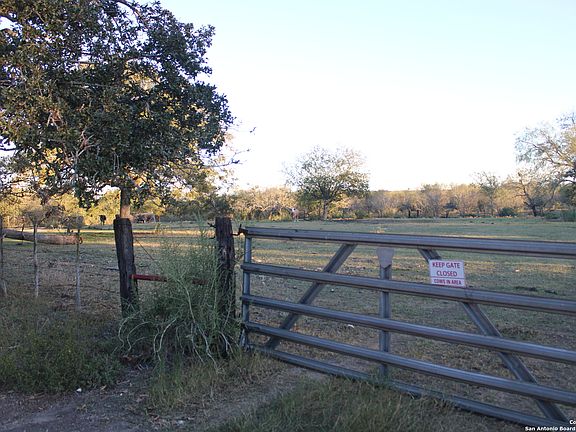 5th image of 11275 E Hwy 90